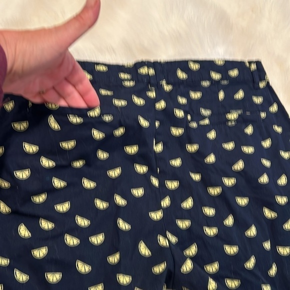 Caribbean Joe navy blue tropical lemon pattern shorts - Picture 5 of 6